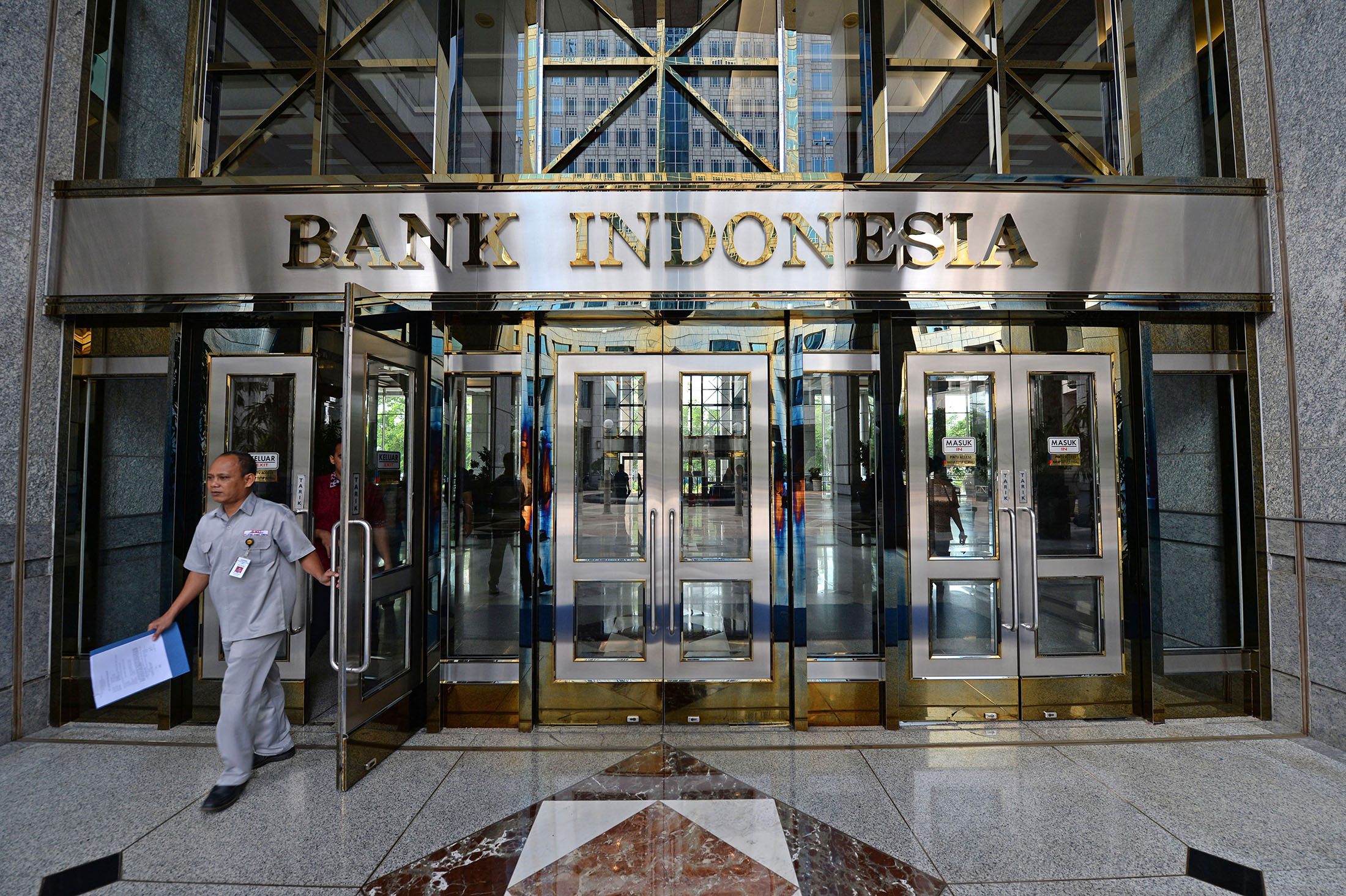 Bank Indonesia's Rate Cut Shows Its Comfort With Rupiah Outlook | The ...